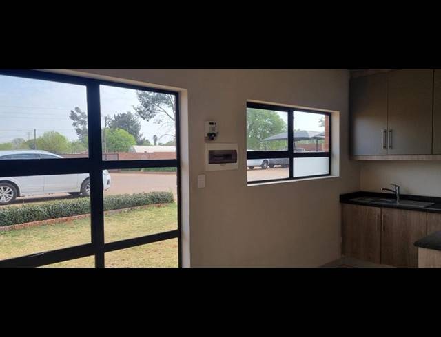 2 BEDROOM PROPERTY TO RENT IN JOHANNESBURG CBD